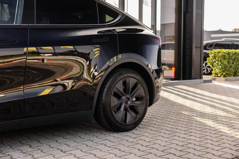Tesla Model Y Long Range RWD 75 kWh uit 2025, foto 5