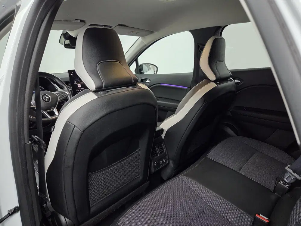 Renault Captur 1.6 E-Tech Plug-in Hybrid 160 Intens uit 2022, foto 10