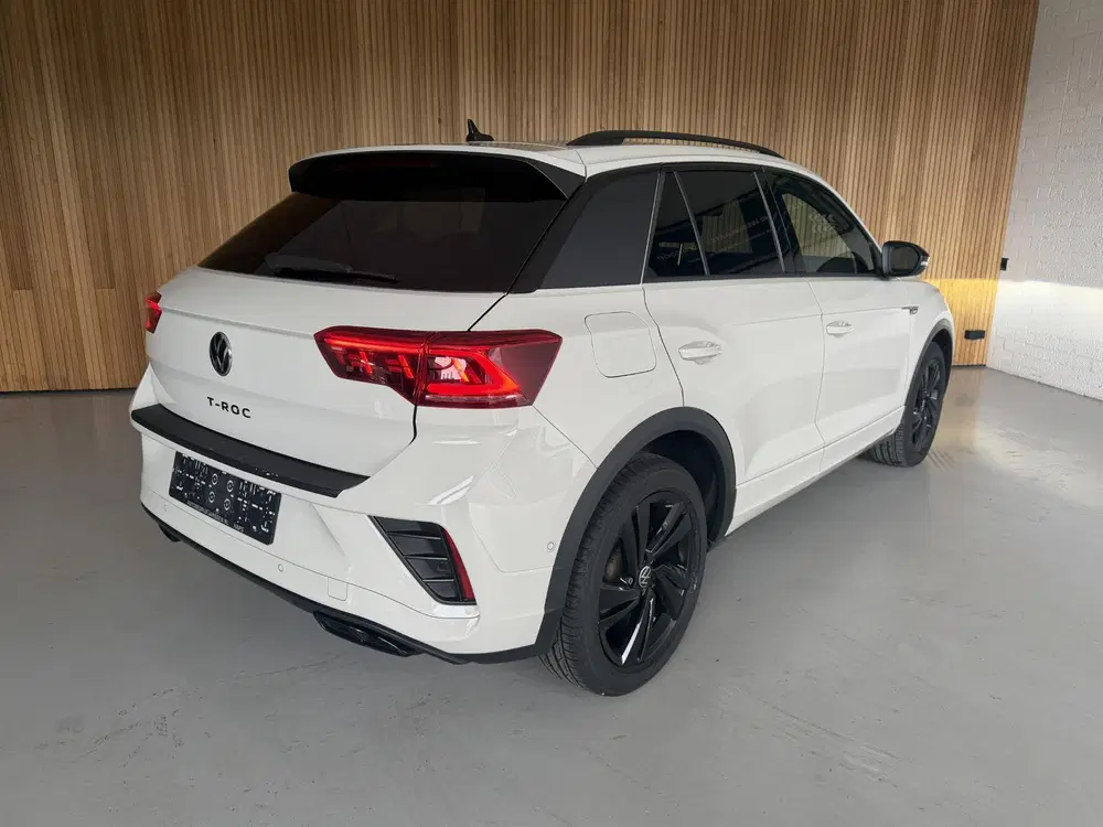 Volkswagen T-Roc 1.5 TSI R-line uit 2024, foto 2