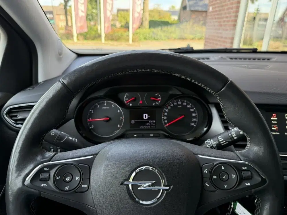 Opel Crossland 1.2 Edition NAVI uit 2021, foto 8