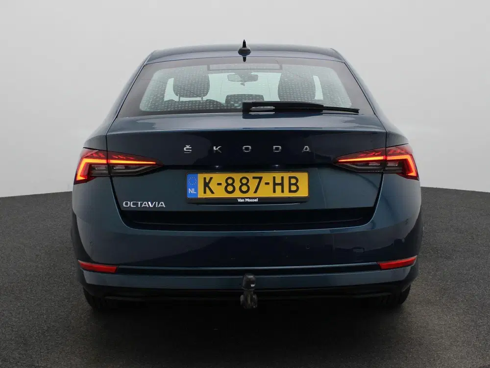 Skoda Octavia 1.0 TSI Business Edition uit 2021, foto 6