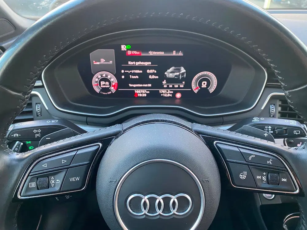 Audi A4 45 TFSI S- Line quattro edition one Apple uit 2020, foto 14