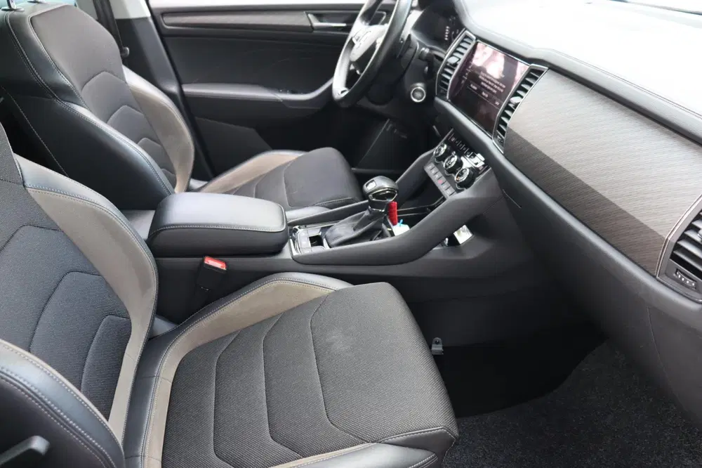 Skoda Kodiaq 1.5 TSI Bus.Ed. Plus orgNL digitaal dashb uit 2022, foto 10