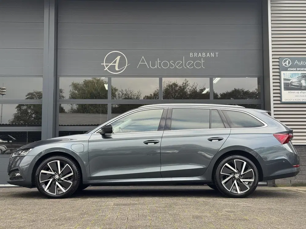Skoda Octavia 1.4 TSI iV PHEV Business Edition CarPlay uit 2021, foto 12