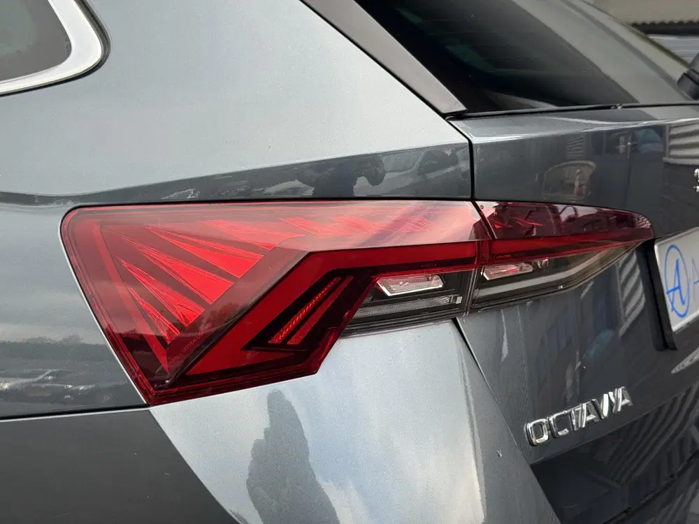 Skoda Octavia 1.4 TSI iV PHEV Business Edition CarPlay uit 2021, foto 14