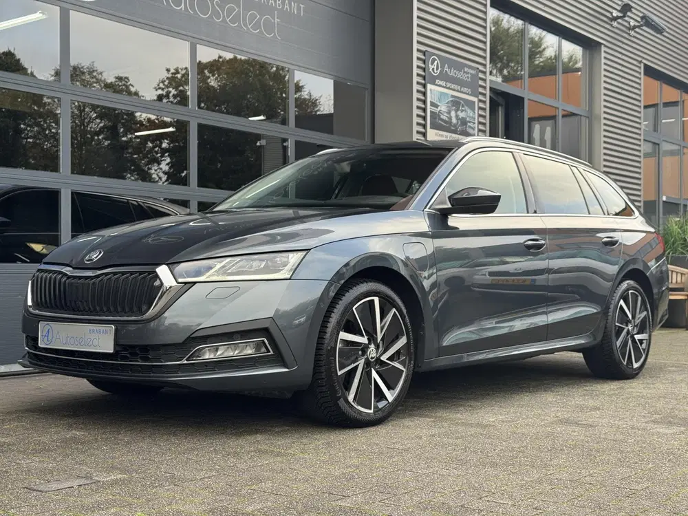Skoda Octavia 1.4 TSI iV PHEV Business Edition CarPlay uit 2021, foto 9