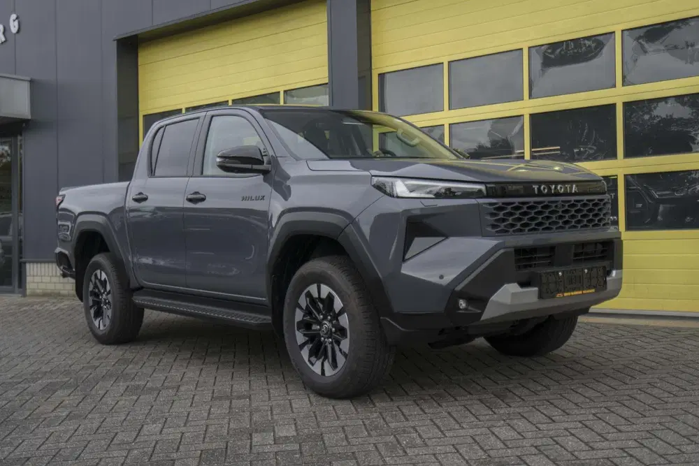 Toyota Hilux Toyota Hilux 2.8 D-4D MHEV Double Cab Styl uit 2026