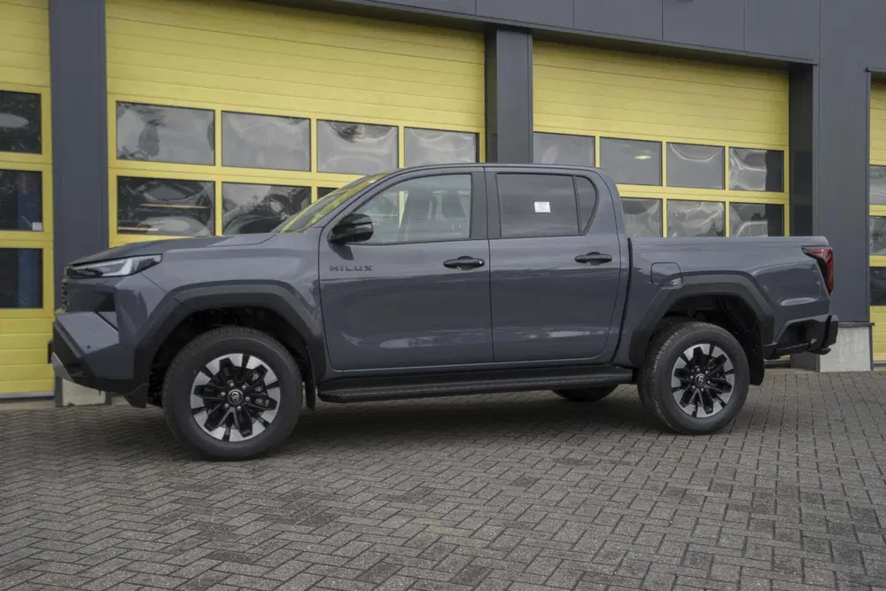 Toyota Hilux Toyota Hilux 2.8 D-4D MHEV Double Cab Styl uit 2026, foto 8