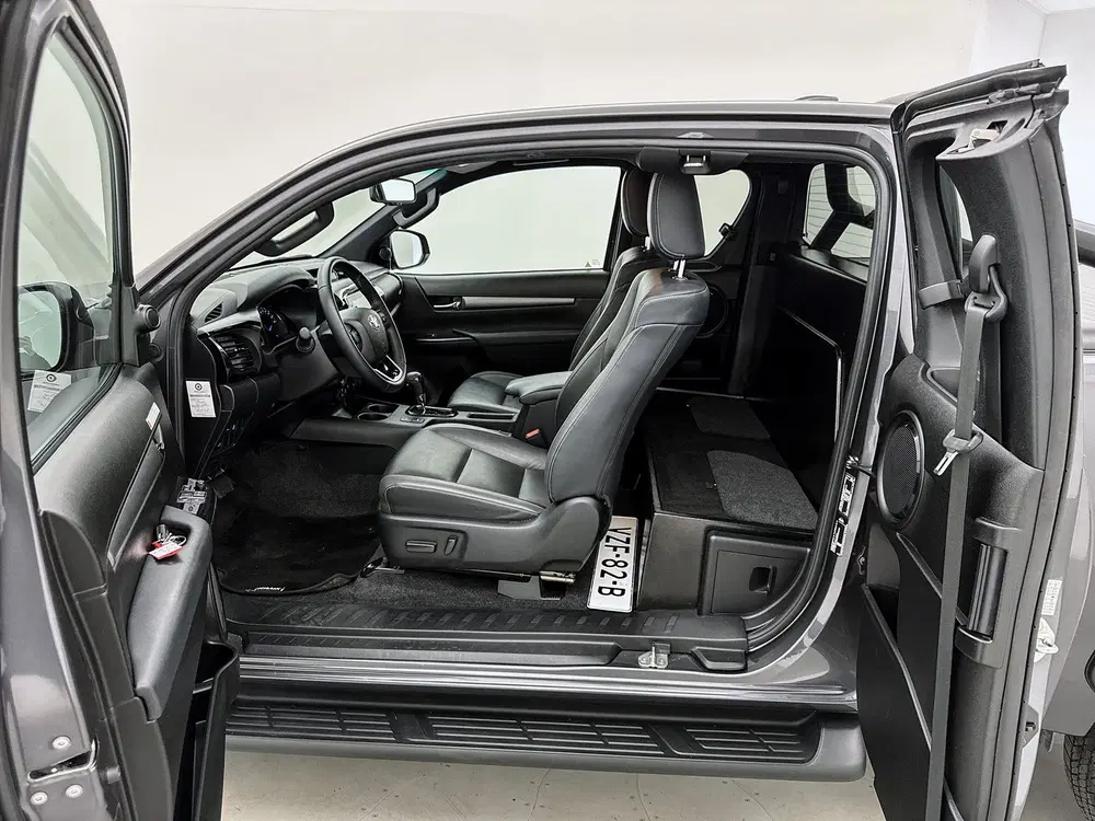 Toyota Hilux 2.8 D-4D Xtra Cab Invincible Leder Trekhaa uit 2023, foto 6
