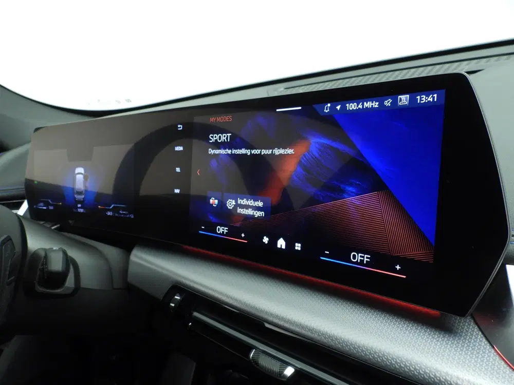 BMW X1 xDrive30e uit 2024, foto 13