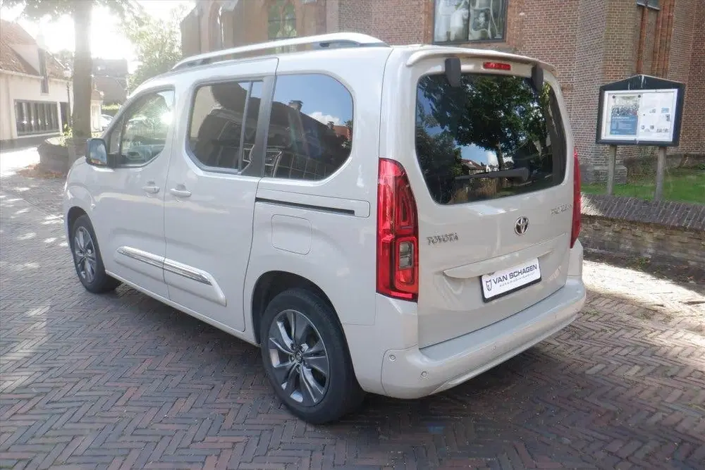 Toyota Proace City 1.2 Turbo 130pk Aut Profes.PAN.DAK uit 2022, foto 6