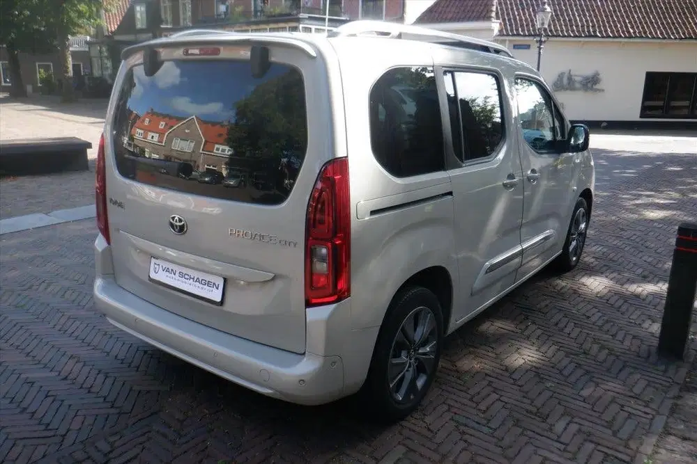 Toyota Proace City 1.2 Turbo 130pk Aut Profes.PAN.DAK uit 2022, foto 7