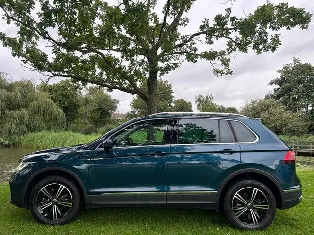 Volkswagen Tiguan 1.4 TSI eHybrid R-Line Business+ SOH 97% uit 2023, foto 3