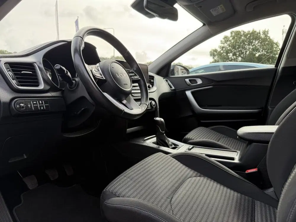 Kia Ceed 1.0 T-GDi DynamicL. uit 2022, foto 10