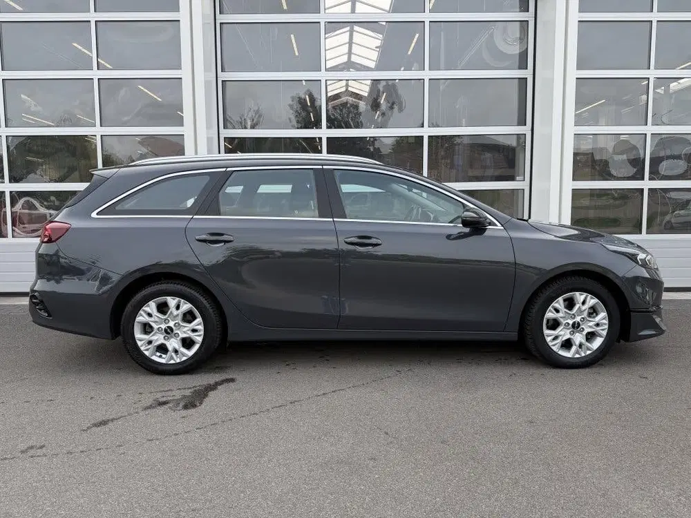 Kia Ceed 1.0 T-GDi DynamicL. uit 2022, foto 5