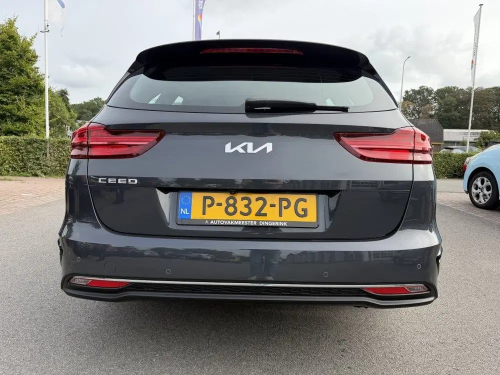 Kia Ceed 1.0 T-GDi DynamicL. uit 2022, foto 6