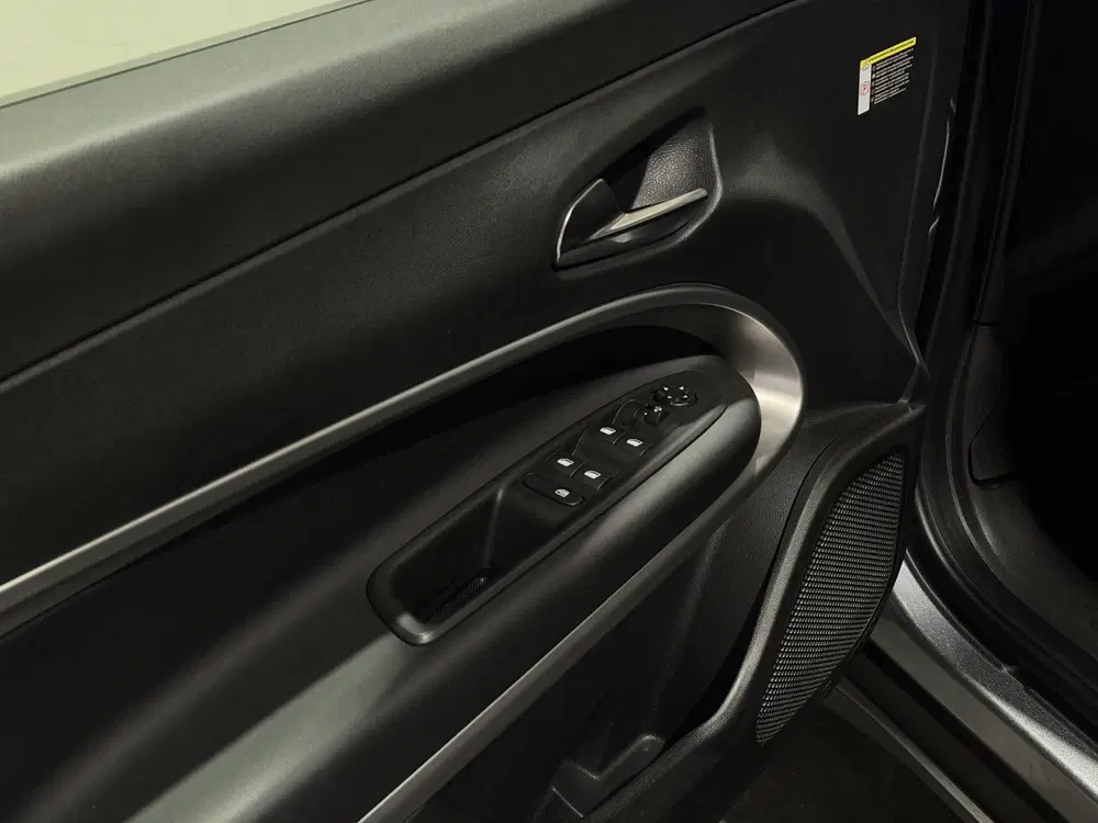 Jeep Avenger Altitude 54 kWh uit 2025, foto 12