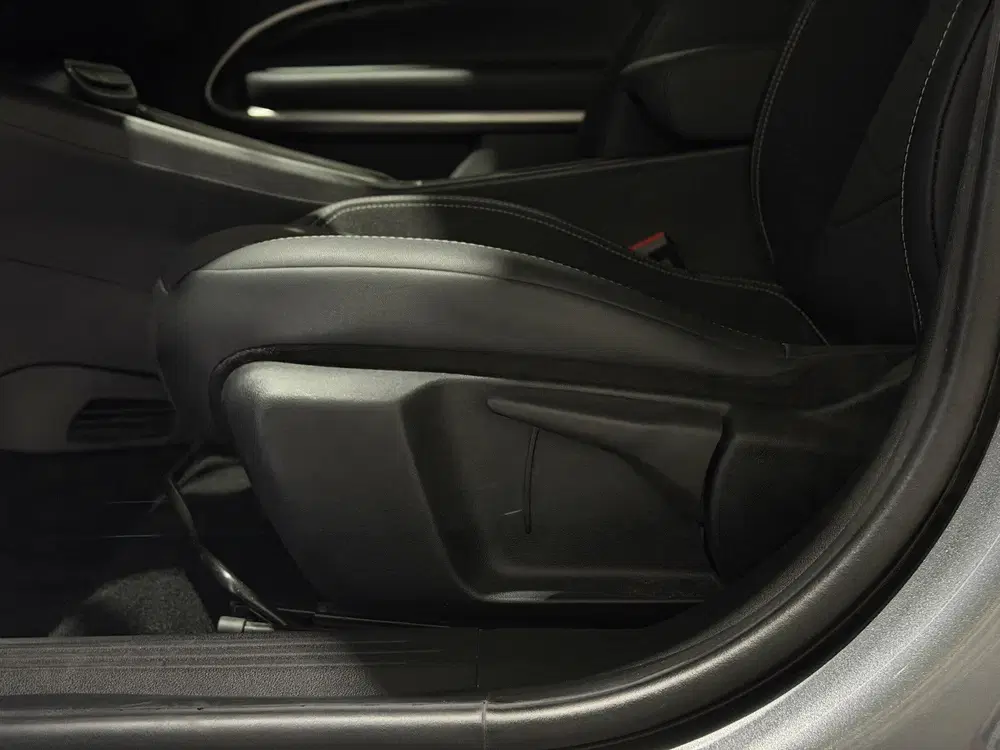 Jeep Avenger Altitude 54 kWh uit 2025, foto 13