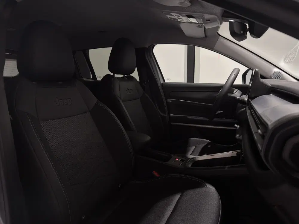 Jeep Avenger Altitude 54 kWh uit 2025, foto 15