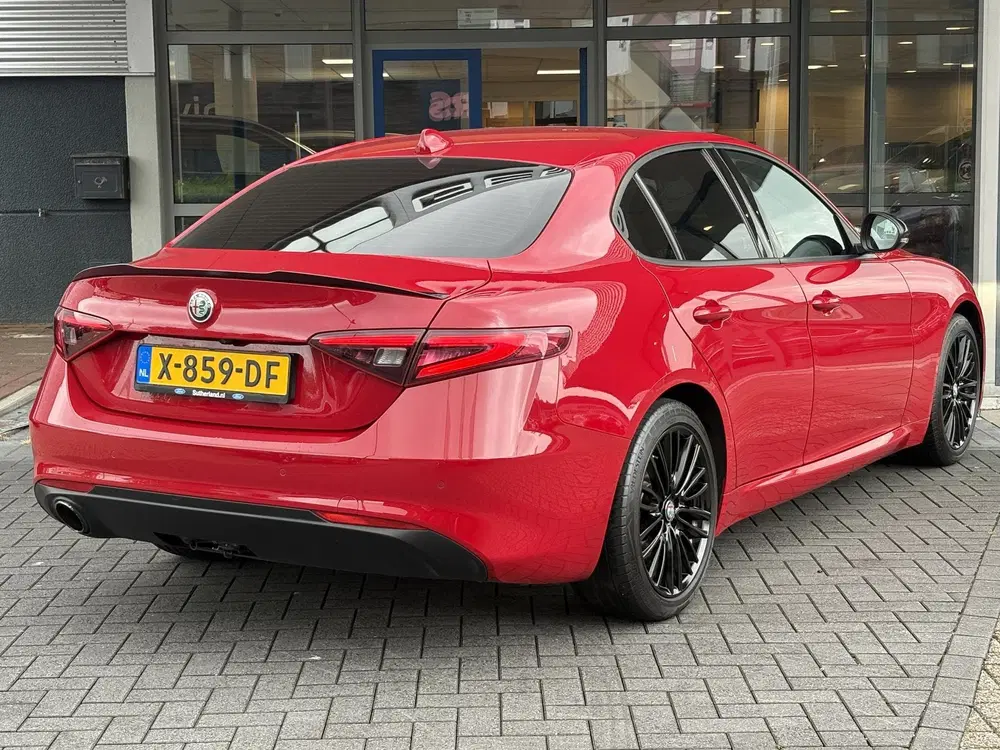 Alfa Romeo Giulia 2.0T Super 200pk uit 2020, foto 10