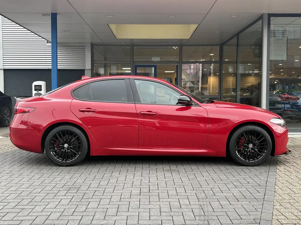 Alfa Romeo Giulia 2.0T Super 200pk uit 2020, foto 4