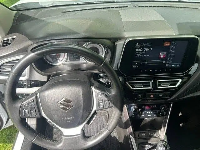 Suzuki S-Cross 1.4 Boosterjet AllGrip Style Smart Hybrid uit 2023, foto 15