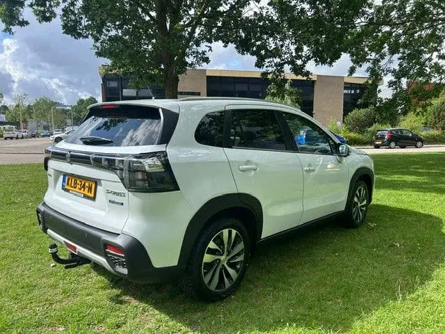 Suzuki S-Cross 1.4 Boosterjet AllGrip Style Smart Hybrid uit 2023, foto 8