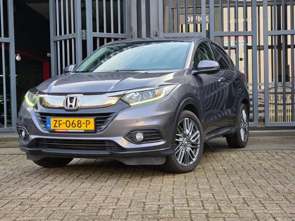 Honda HR-V 1.5 i-VTEC Elegance LINE ASSIST uit 2019, foto 2