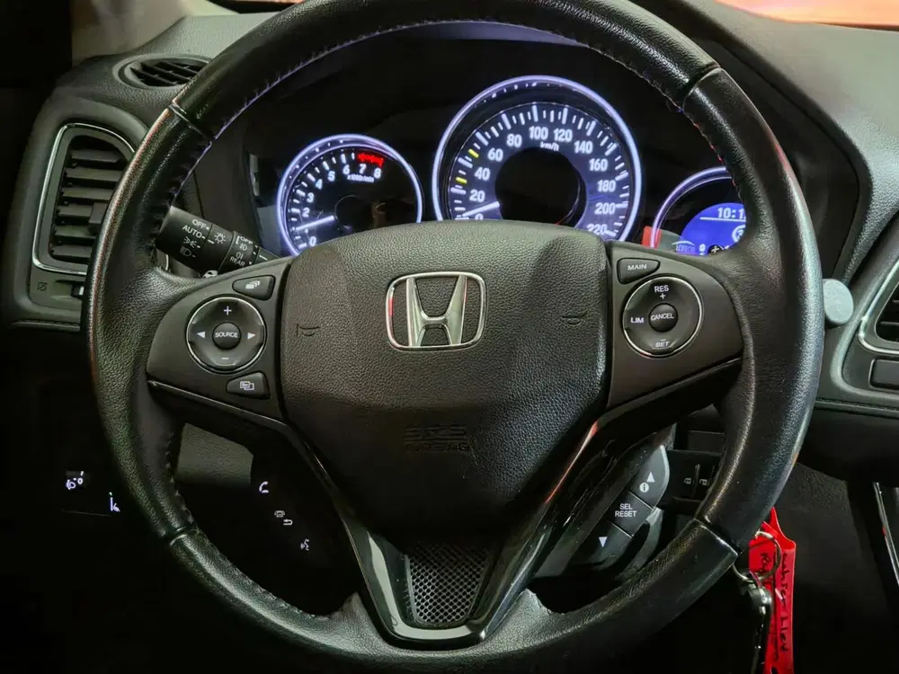Honda HR-V 1.5 i-VTEC Elegance LINE ASSIST uit 2019, foto 6
