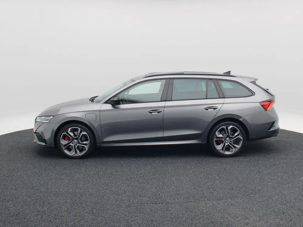Skoda Octavia 1.4 TSi 245 Pk Automaat RS iV PHEV Busin uit 2023, foto 10