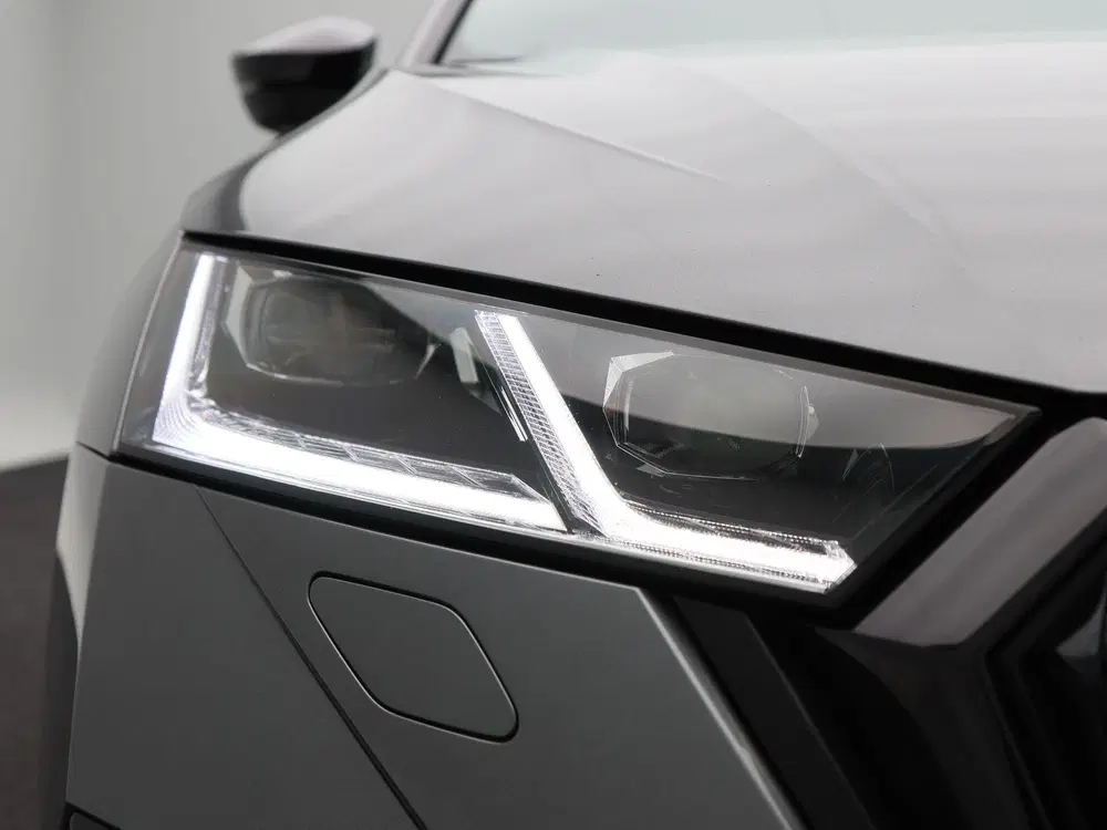 Skoda Octavia 1.4 TSi 245 Pk Automaat RS iV PHEV Busin uit 2023, foto 4