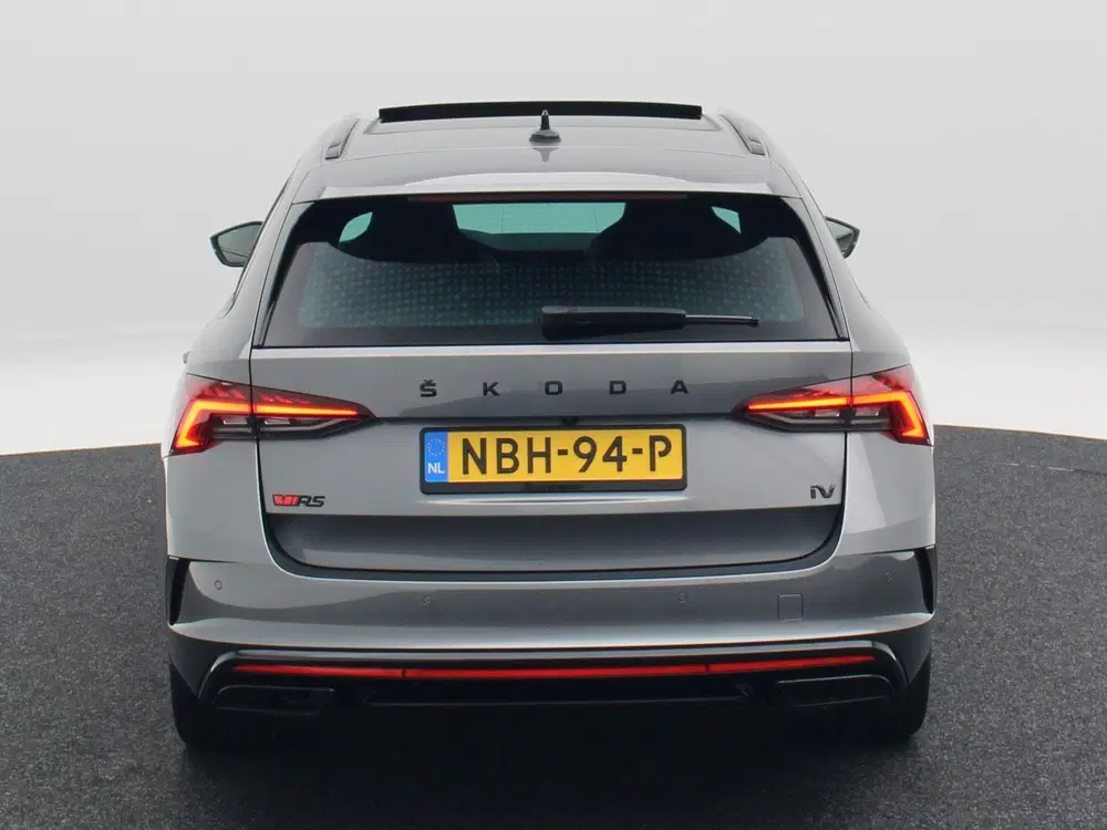 Skoda Octavia 1.4 TSi 245 Pk Automaat RS iV PHEV Busin uit 2023, foto 7