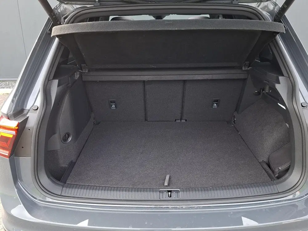 Volkswagen Tiguan 1.4 TSI eHybrid R-Line Business+ uit 2022, foto 11
