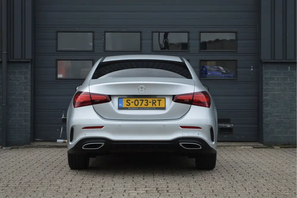 Mercedes-Benz A-Klasse 180 AMG Line uit 2023, foto 6