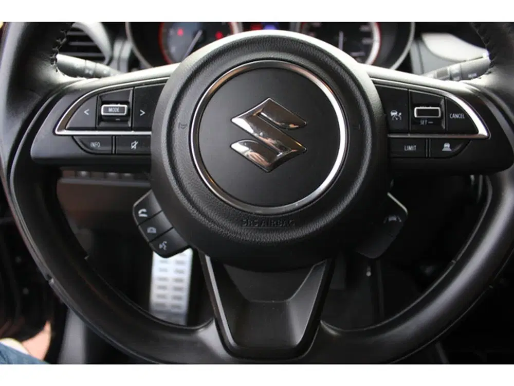 Suzuki Swift 1.2 Hybrid *Smart* uit 2026, foto 14
