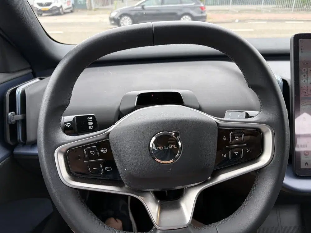 Volvo EX30 Single Core 51 kWh uit 2024, foto 14
