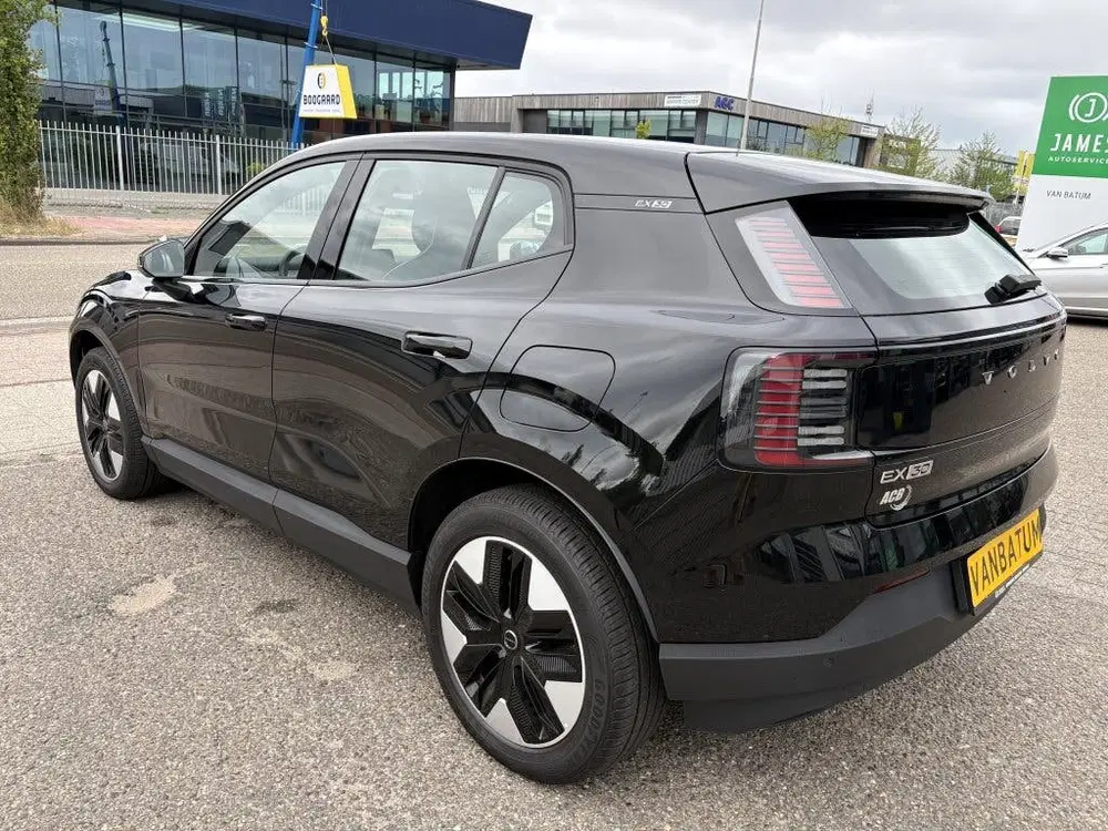 Volvo EX30 Single Core 51 kWh uit 2024, foto 2