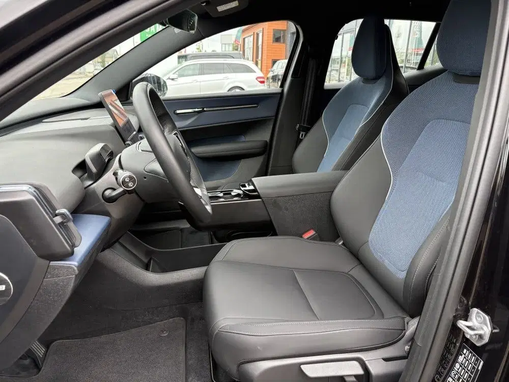 Volvo EX30 Single Core 51 kWh uit 2024, foto 5