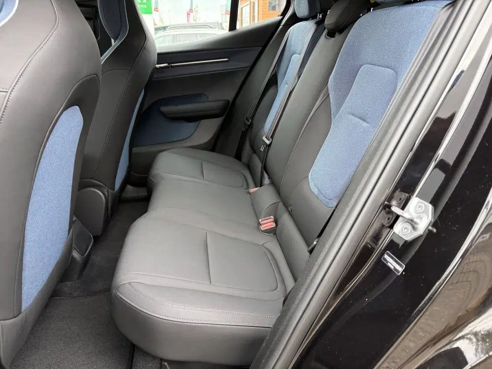 Volvo EX30 Single Core 51 kWh uit 2024, foto 7