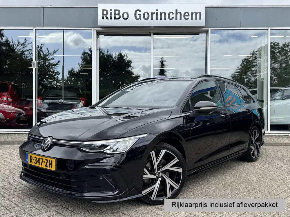 Volkswagen Golf 1.5 eTSI R-Line Business+ *Panorama uit 2022