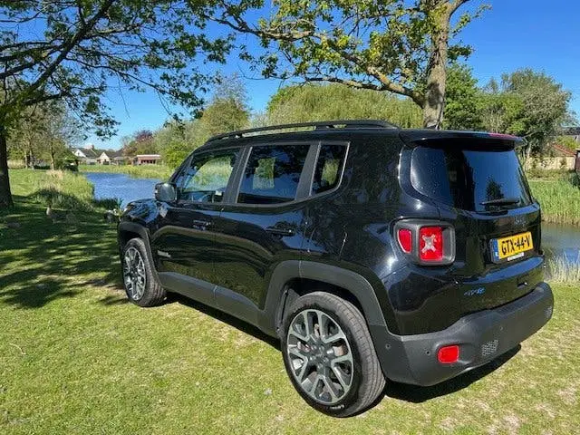 Jeep Renegade 4xe 240 Plug-in Hybrid Electric S uit 2022, foto 6