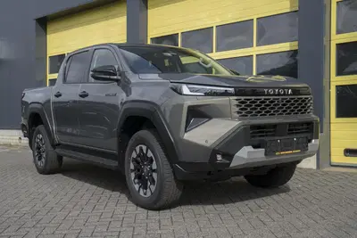 Toyota Hilux Toyota Hilux 2.8 D-4D MHEV Double Cab Styl uit 2026