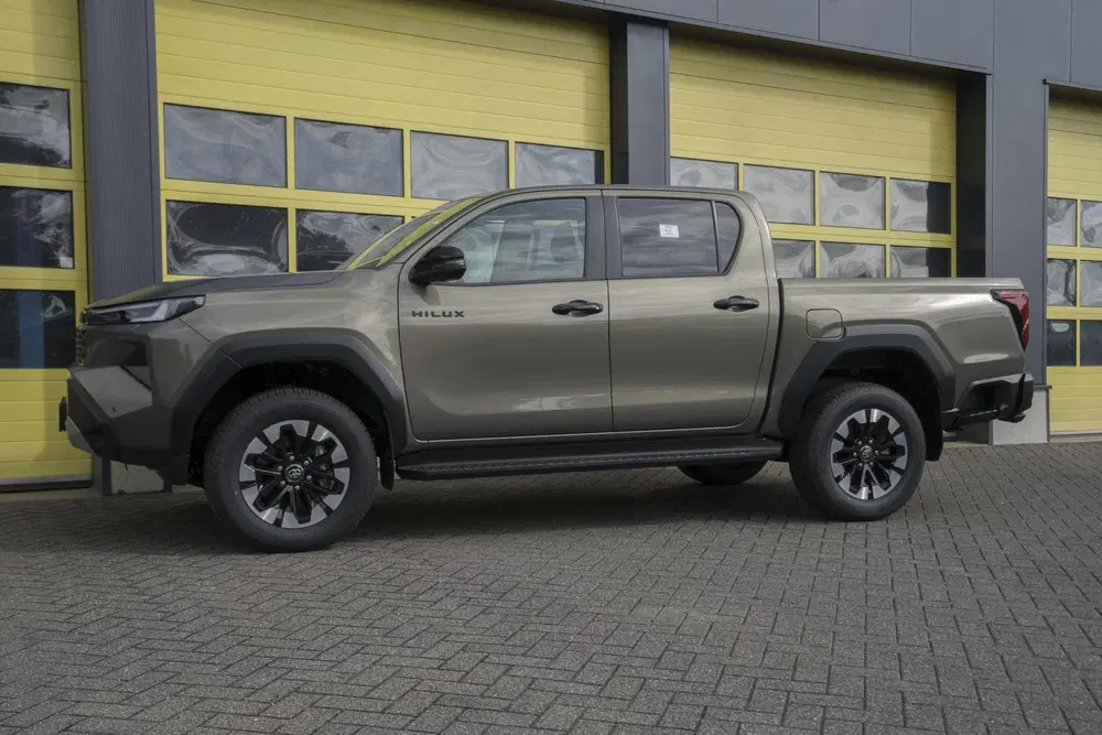 Toyota Hilux Toyota Hilux 2.8 D-4D MHEV Double Cab Styl uit 2026, foto 8