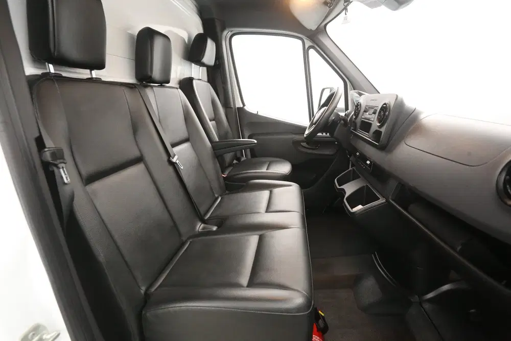 Mercedes-Benz Sprinter 314 CDI uit 2021, foto 11