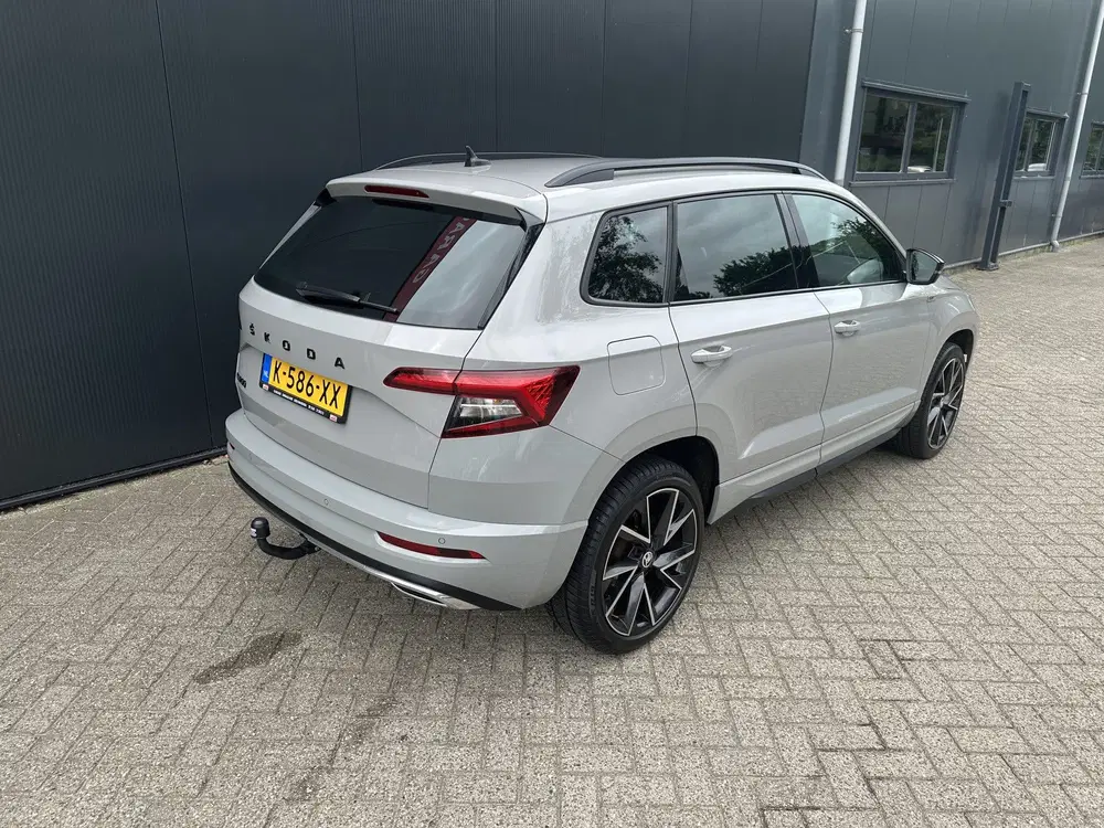 Skoda Karoq 1.5 TSI ACT Sportline Business uit 2021, foto 10