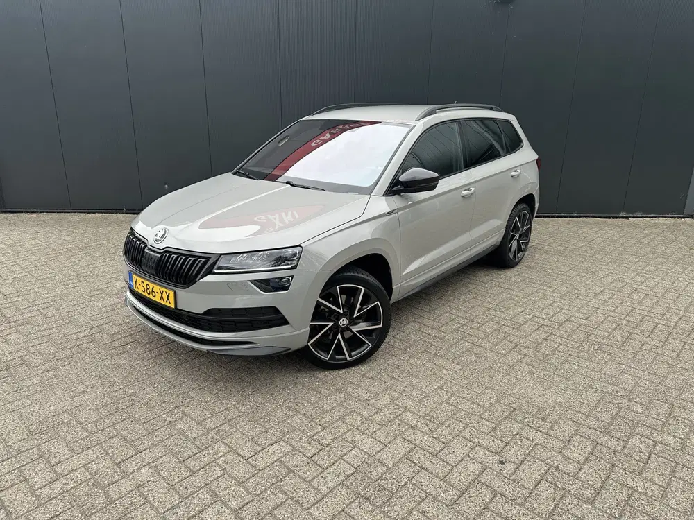 Skoda Karoq 1.5 TSI ACT Sportline Business uit 2021, foto 4