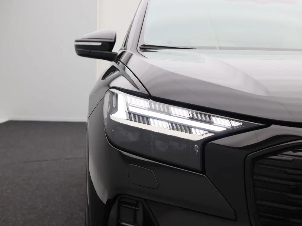 Audi Q4 e-tron 40 S Edition 63 kWh 204 Pk uit 2025, foto 10