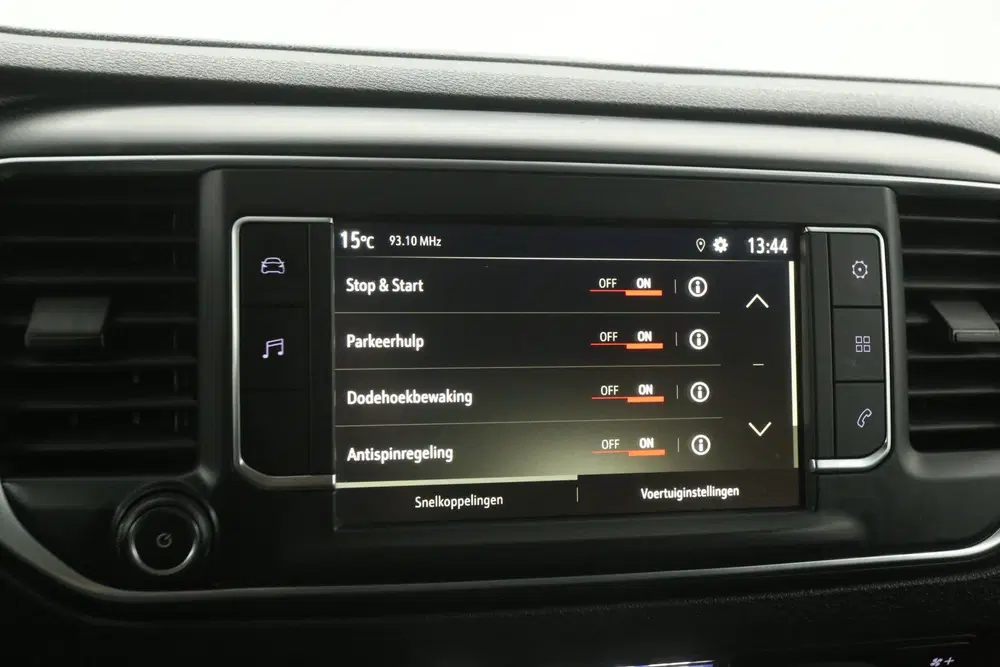Opel Vivaro 2.0 L3H1 180PK uit 2020, foto 14