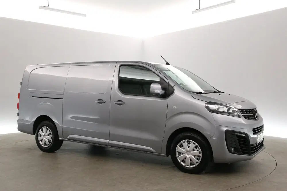 Opel Vivaro 2.0 L3H1 180PK uit 2020, foto 6