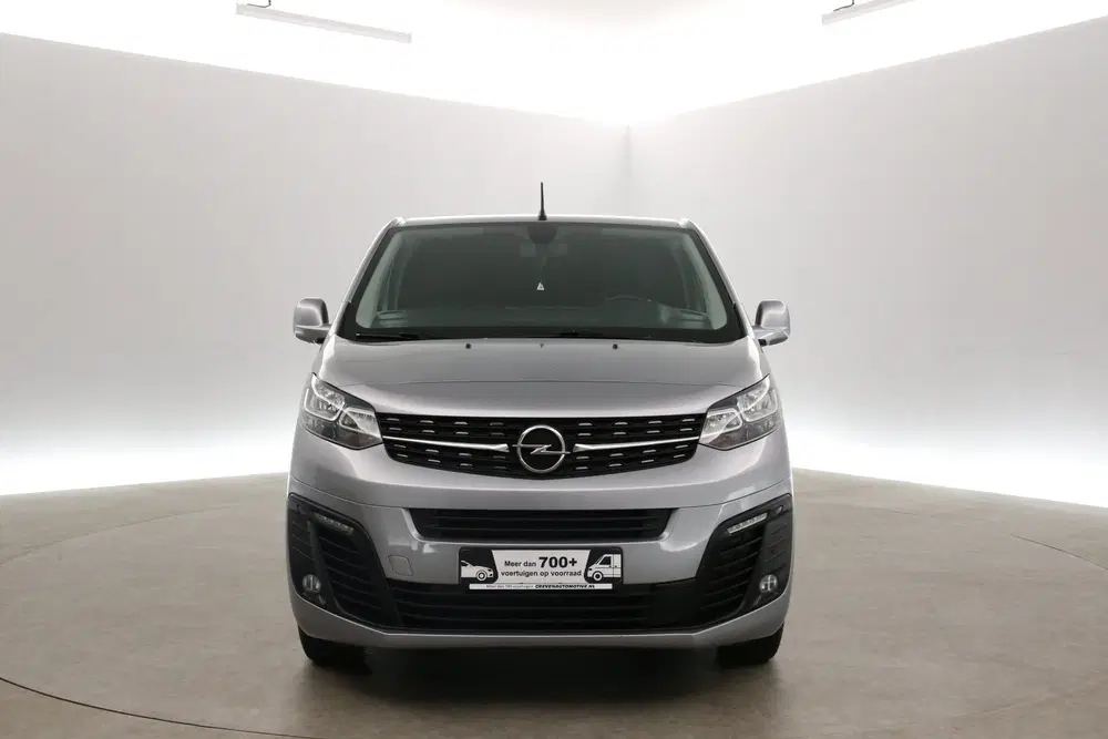Opel Vivaro 2.0 L3H1 180PK uit 2020, foto 7